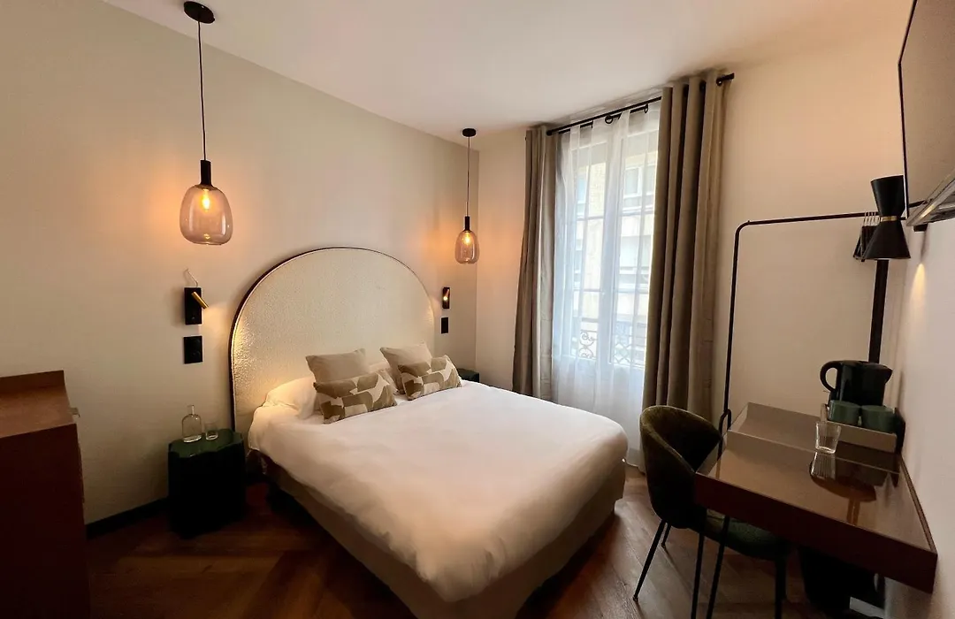 Hôtel des Beaux Arts-1